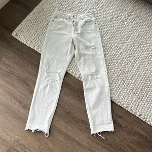 Levi’s Icon Wedgie white ankle jean